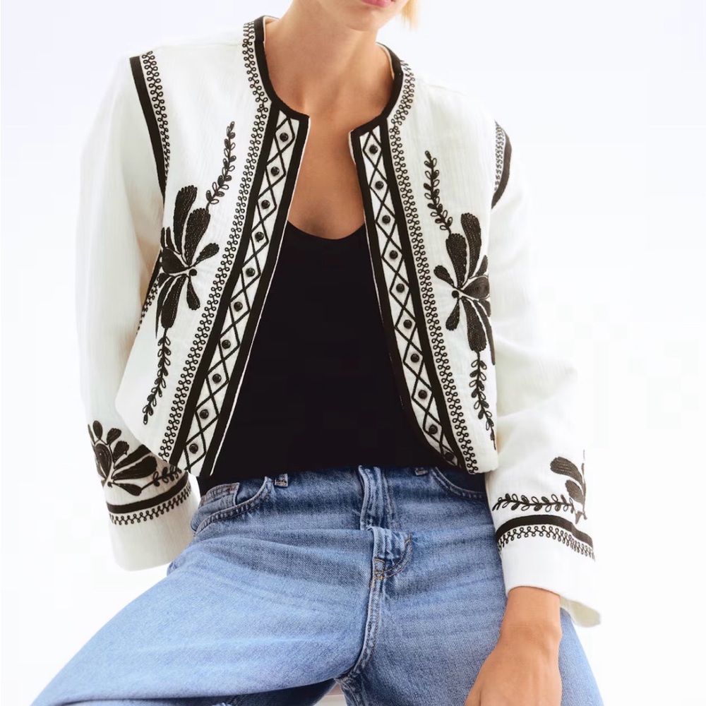H&M Embroidered White and Black Women's Jacket size large 100% cotton NEW